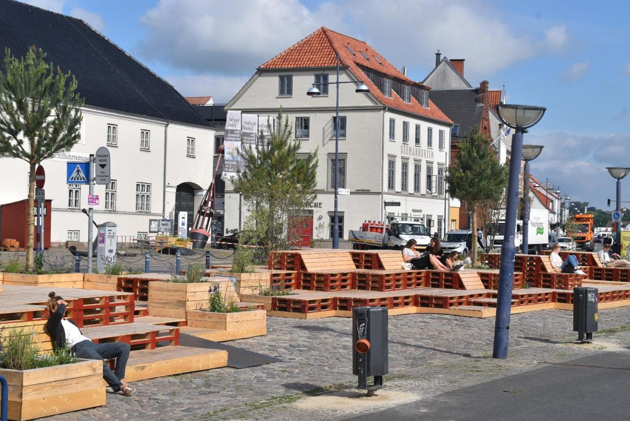 Fewo1846 - Kaete-Lassen-Huus - Uriges Haeuschen Auf 3 Ebenen Mit Dachterrasse Am Hafen Flensburg Exteriér fotografie